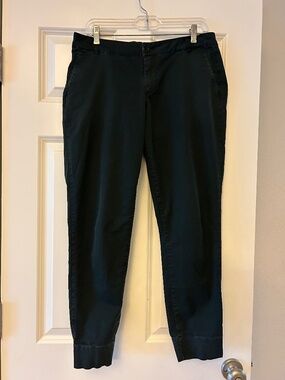 Dark green jeans/pans